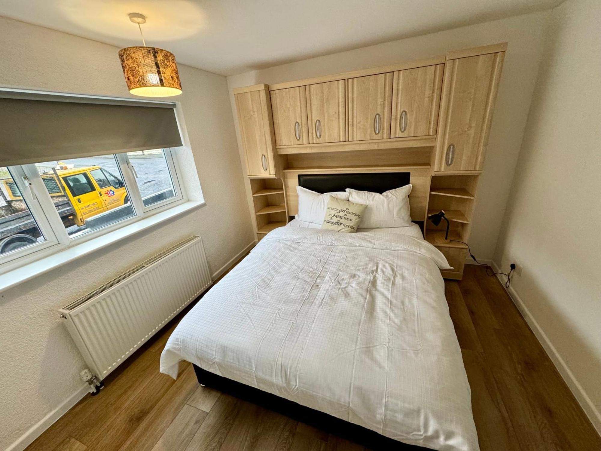 Florina S House 4 Bedrooms Villa Rugeley Exterior foto