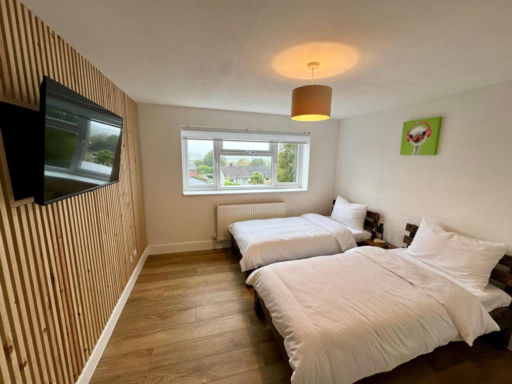 Florina S House 4 Bedrooms Villa Rugeley Exterior foto